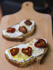 Sandwiches with dried tomatoes