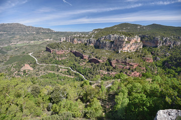 Fototapeta na wymiar Siurana's surroundings in the Prades mountains