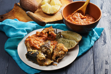 Fried mackerel and potato skins