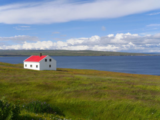 Fototapeta na wymiar Kðstenlandschaft im Nordosten von Island