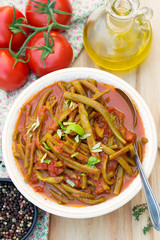 Green beans in tomato sauce