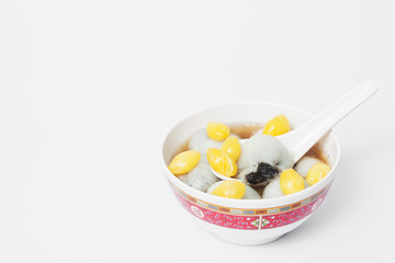 Black seasame seeds ball and ginkgo biloba in ginger tea