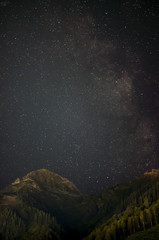 Звездное небо в горах