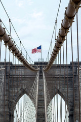 Obraz premium Przekraczanie mostu Brooklyńskiego