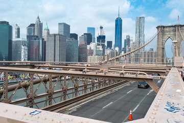 Obraz premium Przekraczanie mostu Brooklyńskiego