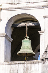 Obraz premium Old Iron Mission Bell in Coban Guatemala.