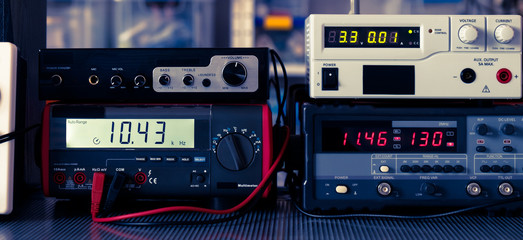 electronic measuring device