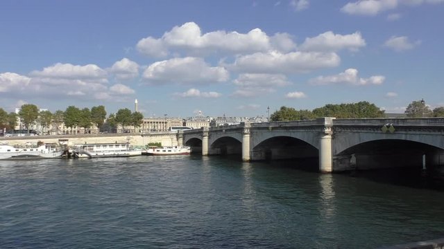 Pont de la Concorde sur La Seine à Paris