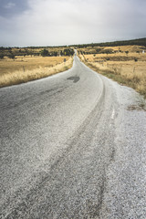 Naklejka premium Road and dramatic sky