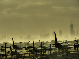 Air traffic on New York airport with skyline of Manhattan in background
