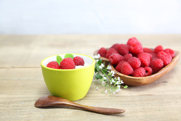 ラズベリーとヨーグルト