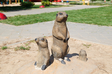 Obraz premium Памятник Сусликам. Центральный парк в городе Волжский, Россия