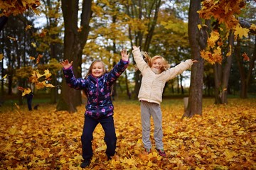 Fototapeta premium enjoying autumn time