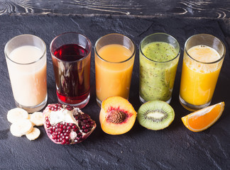 Fototapeta na wymiar Fruit juice in glass