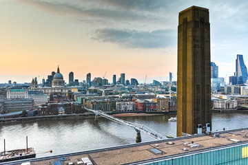 Obraz premium Amazing Sunset skyline of city of London and Thames river, England, Great Britain