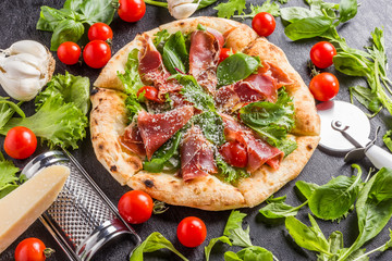 生ハムのピッツア　 Raw ham pizza Italian