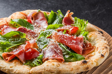 生ハムのピッツア　 Raw ham pizza Italian