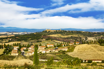 Fototapeta na wymiar Landscape with hills and mountains in Tuscany