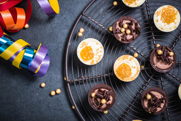 Chocolates bites on cooling rack, party food