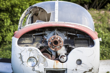 defekter flugzeugmotor
