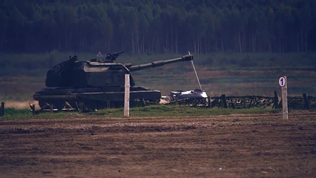 2S35 "Coalition-SV" - Russian 152mm self-propelled howitzer moving on the range on military exercises. Includes audio. Contains audio