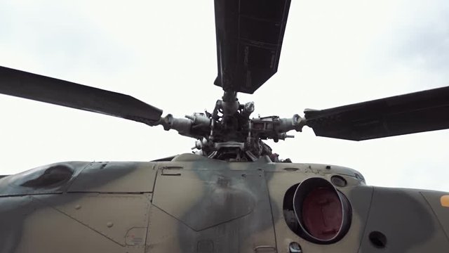 Center of helicopter Mi-24 rotor, place the blade mount
