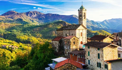 Fotobehang Pictorial small village in mountains - Castelcanafurone, Emilia-Romagna © Freesurf
