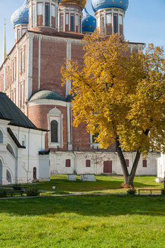 Ryazan Kremlin on autumn - ansamble of ortodox church