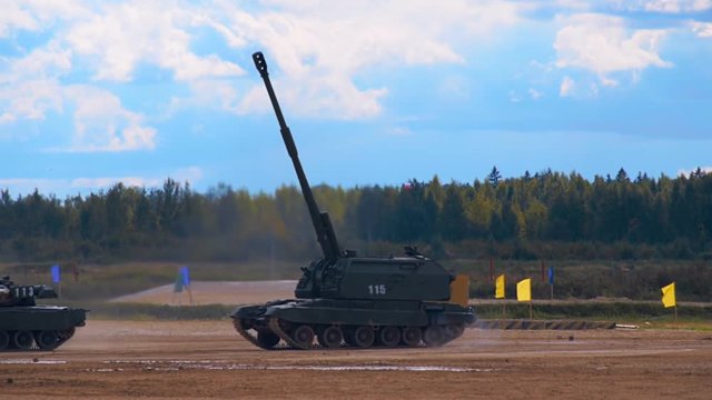 2S35 "Coalition-SV" - Russian 152mm self-propelled howitzer, goes after tank "T-90". Includes audio. Contains audio