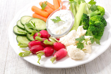 vegetable and dip