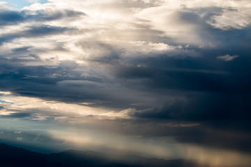 Obraz premium colorful dramatic sky with cloud at sunset