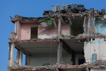 destruction, démolition immeuble, béton armé, 
