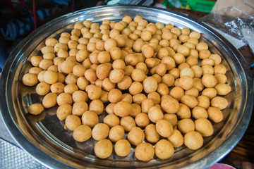 Candy has a nickname called turtle eggs or quail eggs as snacks