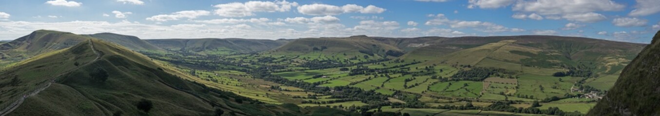 Mam Tor Peak Districr panorama © manphibian