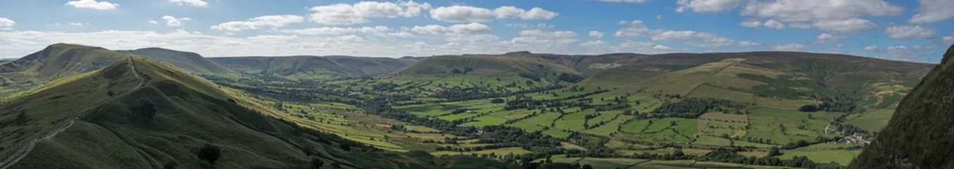 Papier peint photo Colline Panorama du district de Mam Tor Peak  © manphibian