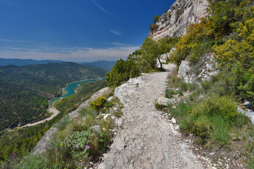 Fototapeta na wymiar Siurana's cliff of Catalonia in spring