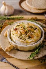 Baked Camembert with nuts