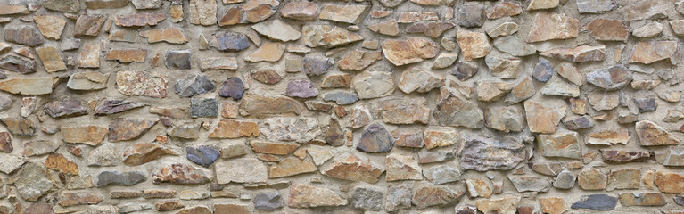 Natursteinmauer grob