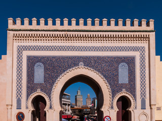 Blaues Tor (Bab Bou Jeloud) in Fès; Marokko