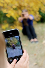 Son makes mom photo, photo display.