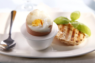 Cooked egg 