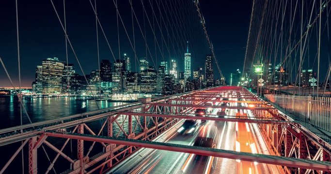 Brooklyn Bridge At Night | New York City
4K Timelapse Of The Traffic In NYC Shot At Night.