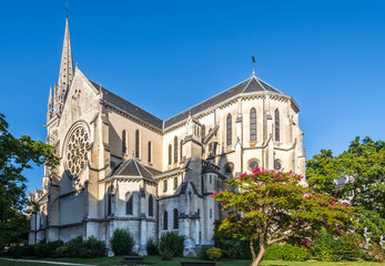 Fototapeta na wymiar Church of Saint Martin in Pau - France