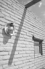 wall lantern bw