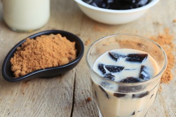 fresh milk grass jelly