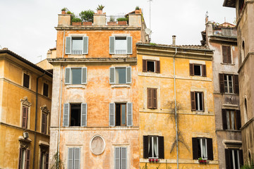 Fototapeta na wymiar italian traditional facade