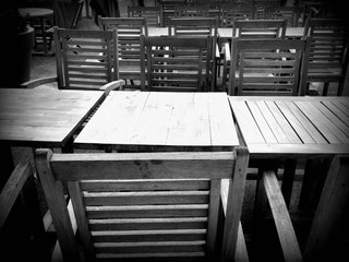 Tavola apparecchiata a colori