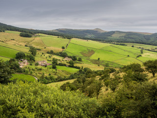 Obraz premium Widok z wiejskiego parku teggs nose, Cheshire, UK