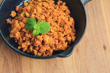 pork with yellow curry paste