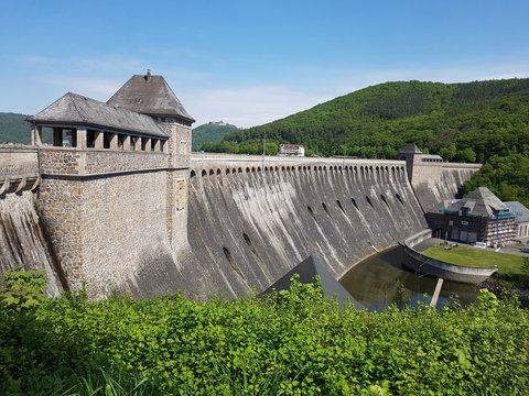 Edertalsperre, Staumauer